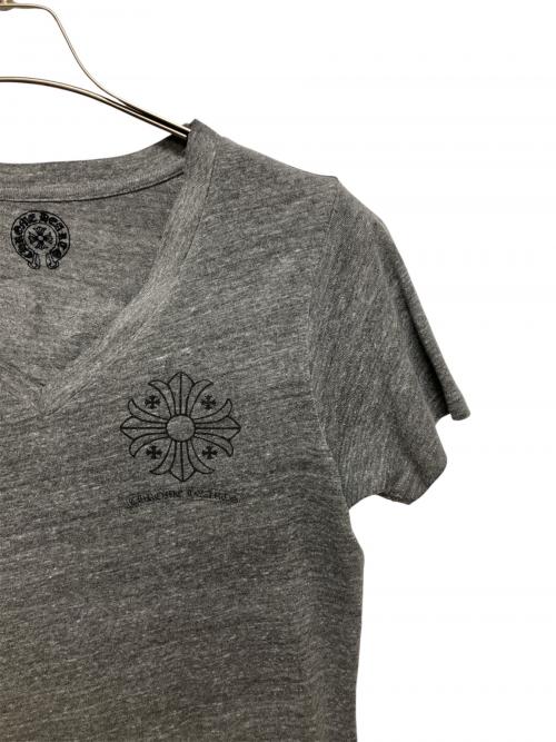 CHROME HEARTS（クロムハーツ）CHROME HEARTS (クロムハーツ) バックCHプラス スクロールロゴTシャツ グレー サイズ:Lの古着・服飾アイテム