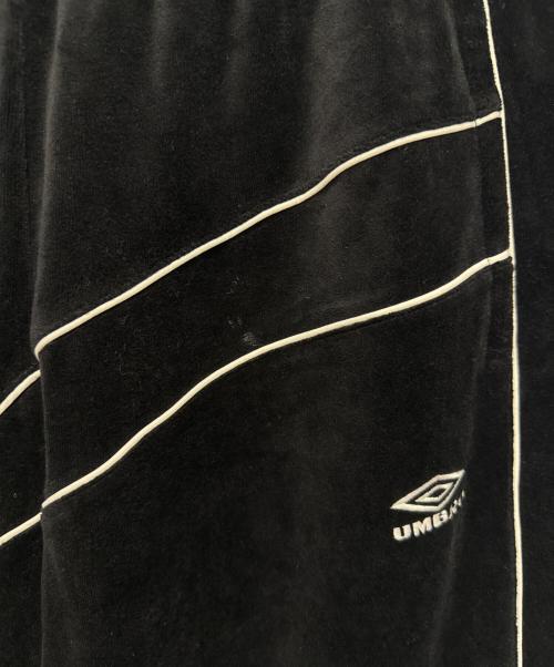 SUPREME（シュプリーム）SUPREME (シュプリーム) UMBRO (アンブロ) 26FW Umbro Velour Track Pant ブラック サイズ:Lの古着・服飾アイテム