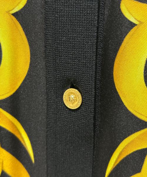 VERSACE（ヴェルサーチェ）VERSACE (ヴェルサーチェ) ニットシャツワンピース ブラック×イエロー サイズ:38の古着・服飾アイテム