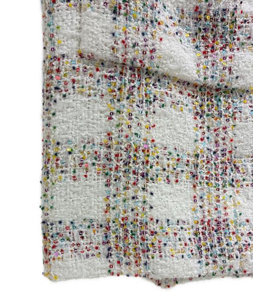 CHANEL（シャネル）CHANEL (シャネル) スパンコール ココボタン ツイードセットアップ P77288V68882/P77303V68882 ホワイト サイズ:38の古着・服飾アイテム