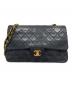 CHANEL（シャネル）の古着「Classic Matelassé Bag マトラッセ25 Ｗフラップチェーンショルダーバッグ」｜ブラック