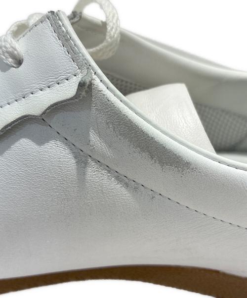 Maison Margiela22（メゾンマルジェラ22）Maison Margiela22 (メゾンマルジェラ22) Featherlight low-top フェザーライトスニーカー ホワイト サイズ:43の古着・服飾アイテム