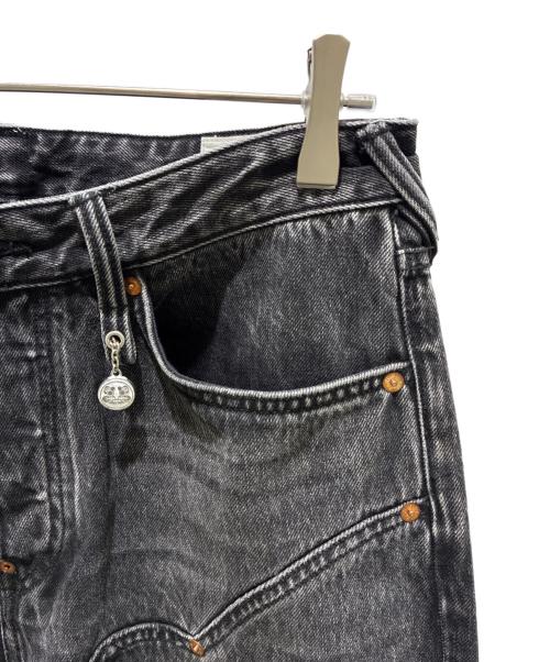 EVISU（エヴィス）EVISU (エヴィス) ダメージ加工 ローエッジ 大黒 バギージーンズ 2EAHTM4JE1052BGDN ブラック サイズ:31の古着・服飾アイテム
