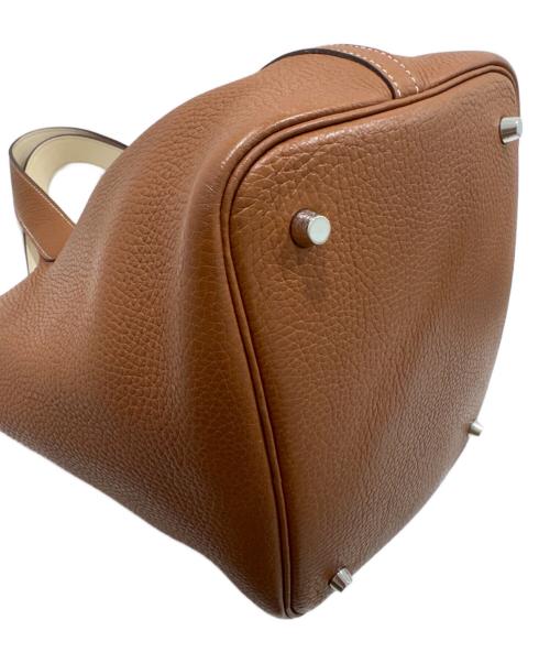 HERMES（エルメス）HERMES (エルメス) ピコタンロックエクラMM/トリヨンクレマンス/シルバー金具/Y刻印2020年製/ ブラウン系×ハンドル裏アイボリー系×シル サイズ:MMの古着・服飾アイテム