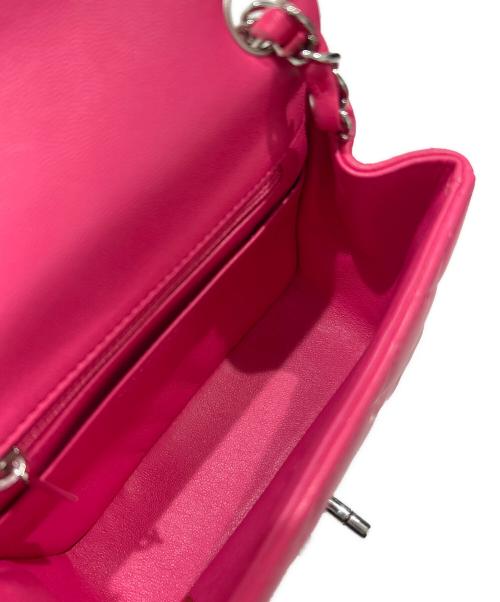 CHANEL（シャネル）CHANEL (シャネル) Mini Matelasse（ミニマトラッセ） ピンク×シルバー金具 サイズ:ミニ/miniの古着・服飾アイテム