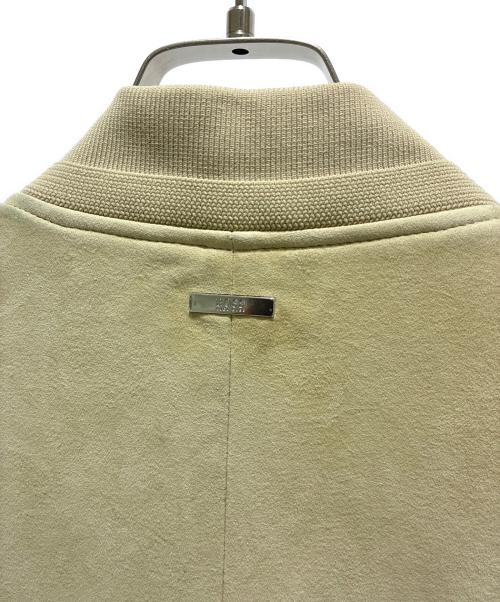 HUGO BOSS（ヒューゴ ボス）HUGO BOSS (ヒューゴ ボス) ゴート スエード レザージャケット 10244013 アイボリー サイズ:52の古着・服飾アイテム