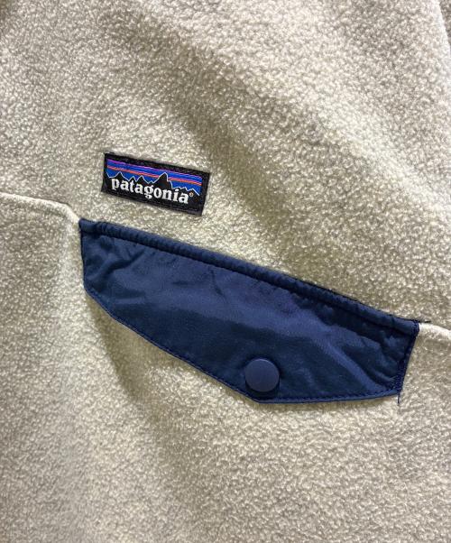 Patagonia（パタゴニア）Patagonia (パタゴニア) シンチラスナップフリースジャケット　25580 アイボリー サイズ:Lの古着・服飾アイテム