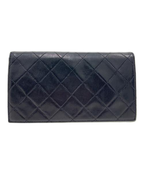 CHANEL（シャネル）CHANEL (シャネル) ダブルチェーンショルダーバッグ ブラック×ゴールド金具の古着・服飾アイテム