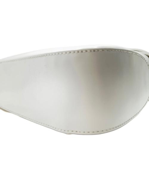 Salvatore Ferragamo（サルヴァトーレ フェラガモ）Salvatore Ferragamo (サルヴァトーレ フェラガモ) ガンチーニバックルショルダーバッグ ホワイト サイズ:-の古着・服飾アイテム