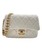 CHANELシャネル）の古着「ミニマトラッセ」｜ホワイト×ゴールド金具