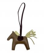 HERMESエルメス）の古着「ロデオチャームPM」｜エトゥープ/ジョーヌミルトン/ルージュセ