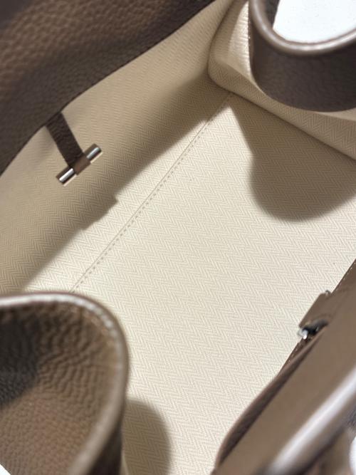 THE ROW（ザ ロウ）THE ROW (ザ ロウ) Soft Margaux 10/ソフトマルゴー10 ブラウン サイズ:10の古着・服飾アイテム