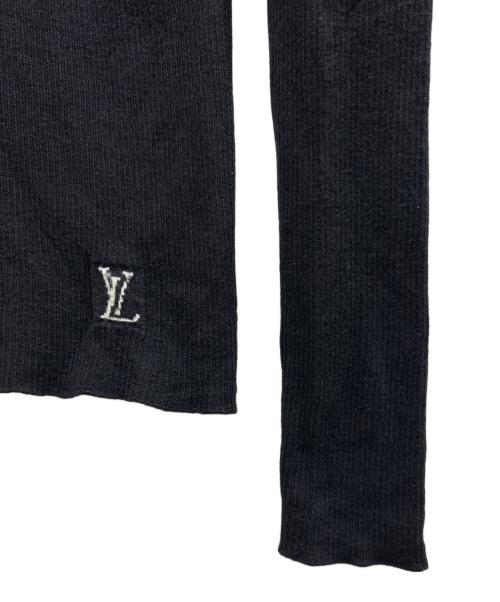 LOUIS VUITTON（ルイ ヴィトン）LOUIS VUITTON (ルイ ヴィトン) ロゴタートルネックニット RW211W IQS FGKL22 ブラック サイズ:Mの古着・服飾アイテム