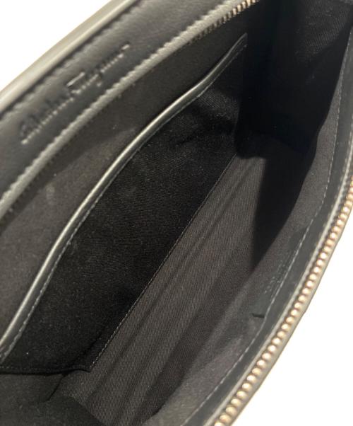 Salvatore Ferragamo（サルヴァトーレ フェラガモ）Salvatore Ferragamo (サルヴァトーレ フェラガモ) ガンチーニクラッチバッグ ブラックの古着・服飾アイテム