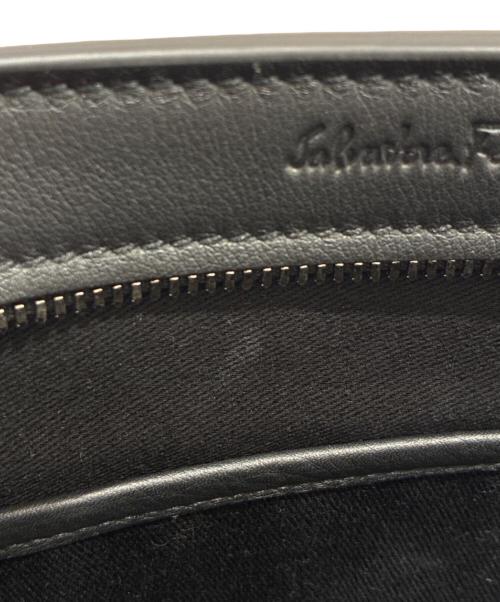 Salvatore Ferragamo（サルヴァトーレ フェラガモ）Salvatore Ferragamo (サルヴァトーレ フェラガモ) ガンチーニクラッチバッグ ブラックの古着・服飾アイテム