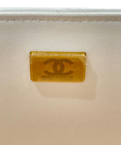 CHANEL（シャネル）CHANEL (シャネル) チョコバーミニマトラッセ/Chocolate Bar Mini Matelassé  ホワイト×ゴールド金具の古着・服飾アイテム