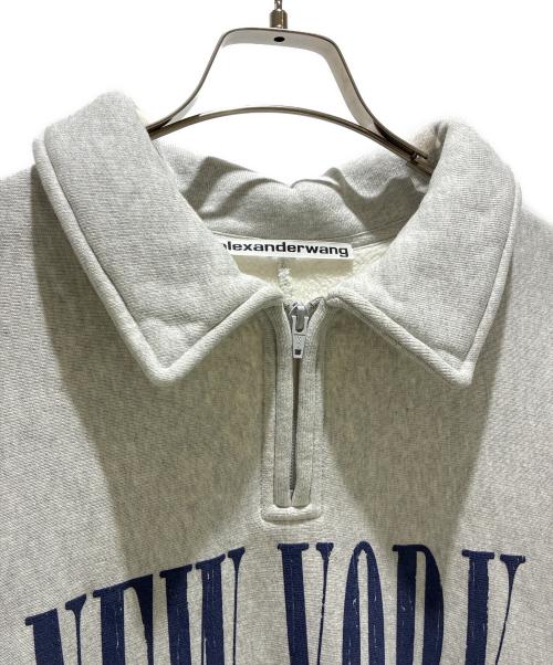 ALEXANDER WANG（アレキサンダー・ワン）ALEXANDER WANG (アレキサンダー・ワン) HALF ZIP SWEATSHIRT WITH NY PUFF GRAPHIC　UCC1231600 ライトグレー サイズ:Mの古着・服飾アイテム