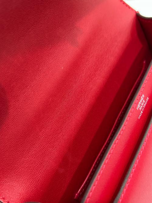 HERMES（エルメス）HERMES (エルメス) Verrou Chain mini ヴェルー チェーン ミニ/レッド系/ヴォータデラクト/シルバー金具/C刻印:2018年製 レッド サイズ:ミニ/miniの古着・服飾アイテム