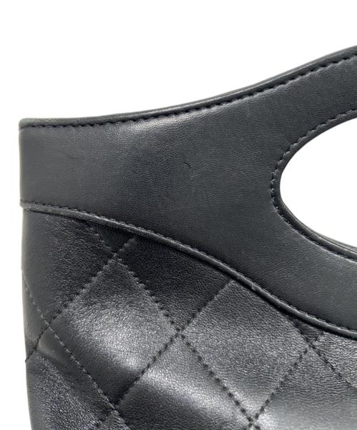 CHANEL（シャネル）CHANEL (シャネル) マトラッセターンロックハンドバッグMatelassé Turn-Lock Handbag  ブラックの古着・服飾アイテム