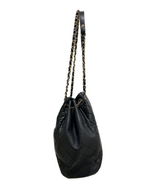 CHANEL（シャネル）CHANEL (シャネル) ココマーク巾着チェーンショルダーバッグ ブラック/ゴールド金具の古着・服飾アイテム