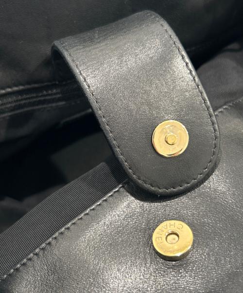 CHANEL（シャネル）CHANEL (シャネル) ココマーク巾着チェーンショルダーバッグ ブラック/ゴールド金具の古着・服飾アイテム