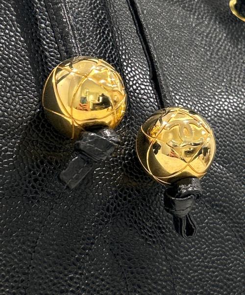 CHANEL（シャネル）CHANEL (シャネル) ココマークステッチハンドバッグ/キャビアスキン ブラック×ゴールド金具の古着・服飾アイテム