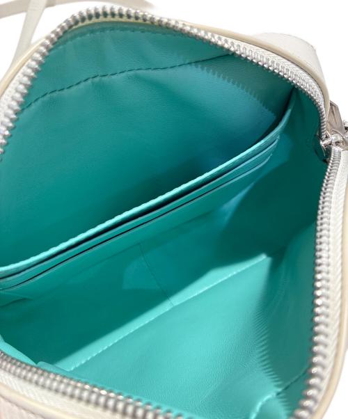 TIFFANY & Co.（ティファニー アンド コー）TIFFANY & Co. (ティファニー アンド コー) ロゴクロスボディショルダーバッグ ホワイトの古着・服飾アイテム
