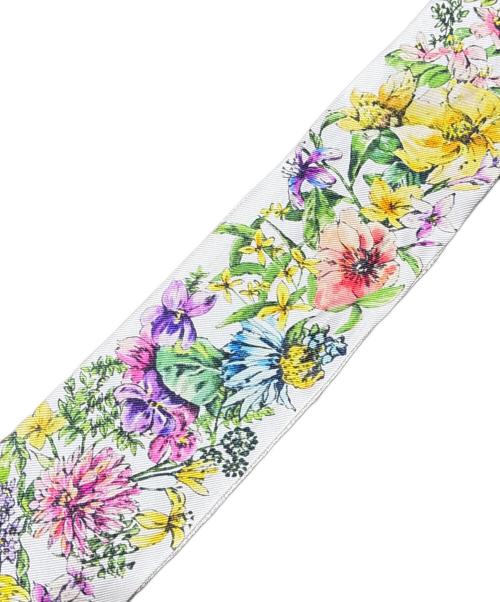 Christian Dior（クリスチャン ディオール）Christian Dior (クリスチャン ディオール) D-Floral ミッツァ スカーフ/シルクスカーフ ホワイト×ベージュ サイズ:105.0cm×6.0cmの古着・服飾アイテム