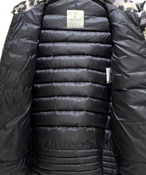 MONCLER（モンクレール）MONCLER (モンクレール) LEUCATE/ルカットダウンジャケット ブラック×ホワイト サイズ:1の古着・服飾アイテム