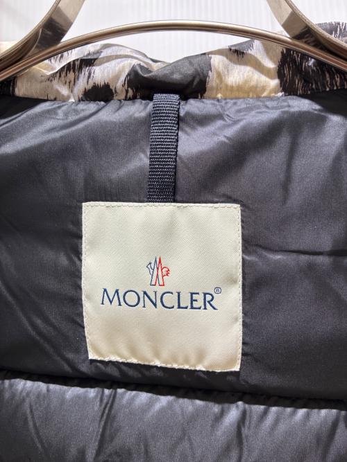 MONCLER（モンクレール）MONCLER (モンクレール) LEUCATE/ルカットダウンジャケット ブラック×ホワイト サイズ:1の古着・服飾アイテム