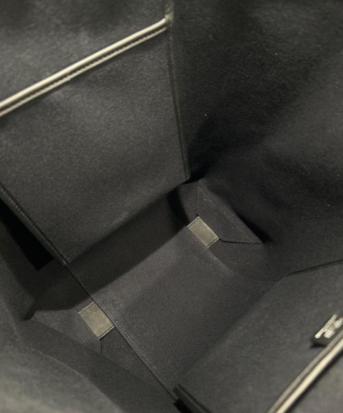 HERMES（エルメス）HERMES エトリヴィエール・ポケット27/Etriviere Pocket 27/ブルーマリン×ノワール/トワル・ゴエラン×ヴァッシュ・ハンター×ヴォー・スウィフト/シルバー金具/W刻印：2024年製 ブラック×ネイビー サイズ:27の古着・服飾アイテム