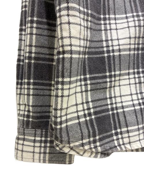 VISVIM（ビズビム）VISVIM (ビズビム) PIONEER CHECK L/S 0124205011012 グレー×ホワイト サイズ:4 未使用品の古着・服飾アイテム