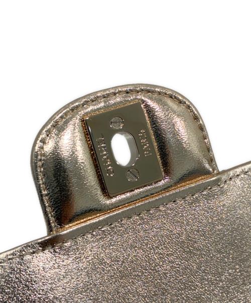 CHANEL（シャネル）CHANEL (シャネル) ハートシェイプ マトラッセショルダーバッグ/Heart-Shaped Matelassé Shoulder Bag/AS5764/ショルダーバッグ ゴールドの古着・服飾アイテム