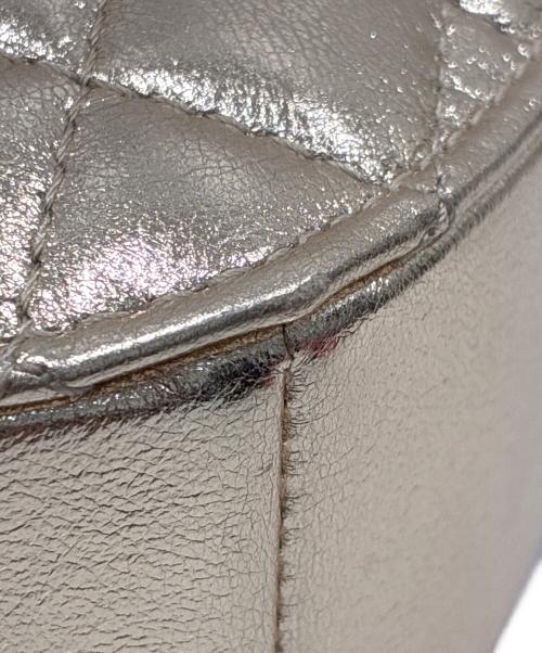 CHANEL（シャネル）CHANEL (シャネル) ハートシェイプ マトラッセショルダーバッグ/Heart-Shaped Matelassé Shoulder Bag/AS5764/ショルダーバッグ ゴールドの古着・服飾アイテム