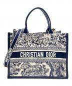 Christian Diorクリスチャン ディオール）の古着「Dior Book Tote バッグ ミディアム M1324CETK_M34I」｜ホワイト×ネイビー