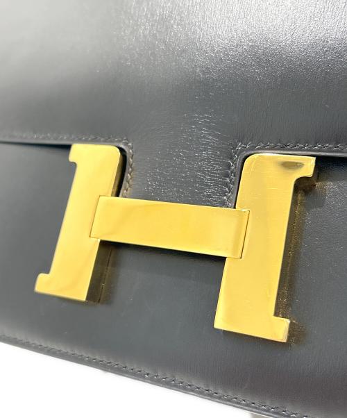 HERMES（エルメス）HERMES (エルメス) Constance23 コンスタンス23/ゴールド金具/ノワール/ブラック系/ボックスカーフ/□A刻印:2017年製 ブラック サイズ:23の古着・服飾アイテム