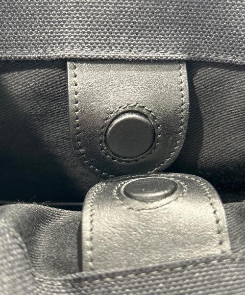 Ferragamo（フェラガモ）Ferragamo (フェラガモ) カットアウトハンドバッグ ブラックの古着・服飾アイテム
