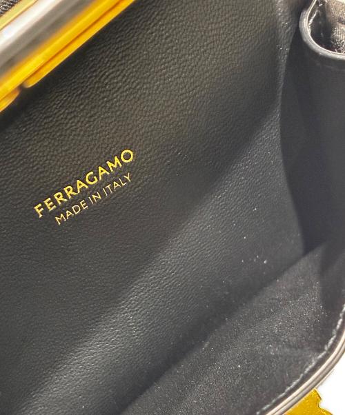 Ferragamo（フェラガモ）Ferragamo (フェラガモ) WANDAカードケース/220435 0760662 ブラックの古着・服飾アイテム