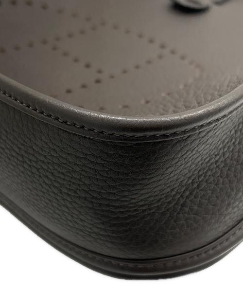 HERMES（エルメス）HERMES (エルメス) エブリンPM/EvelynePM/K刻印 ブラウン系/ゴールド金具/エベンヌ サイズ:PMの古着・服飾アイテム