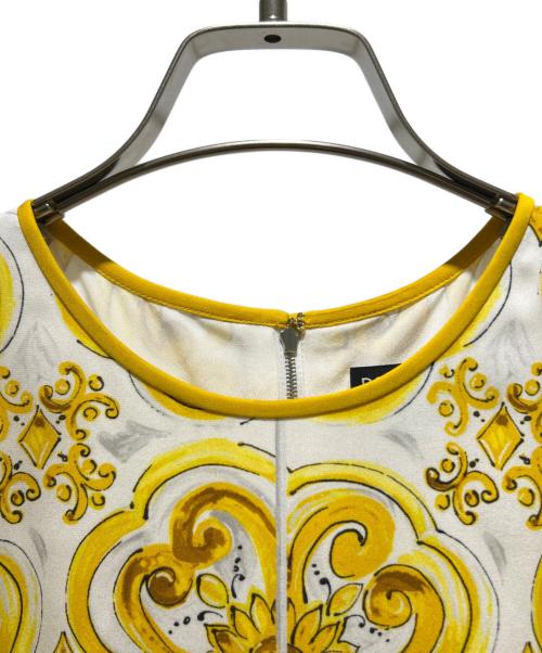 DOLCE & GABBANA（ドルチェ＆ガッバーナ）DOLCE & GABBANA (ドルチェ＆ガッバーナ) Silk All Over Print Short Sleeve Dress/シルク総柄半袖カットソーワンピース/F6ADST イエロー サイズ:42の古着・服飾アイテム