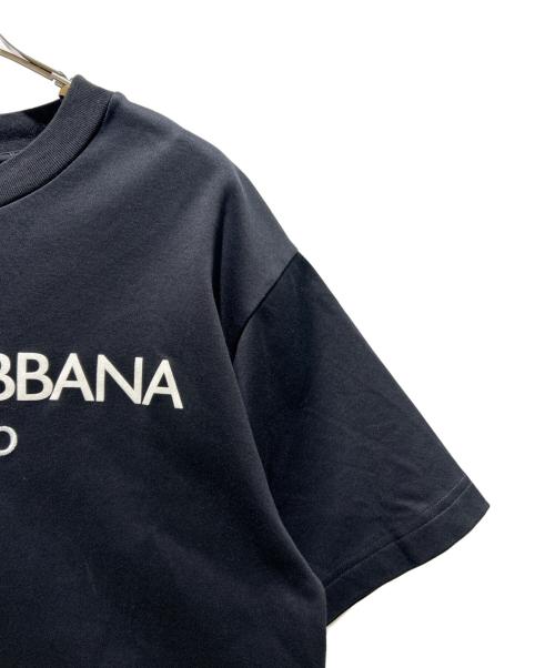 DOLCE & GABBANA（ドルチェ＆ガッバーナ）DOLCE & GABBANA (ドルチェ＆ガッバーナ) ロゴエンブロイダリーカットソー ブラック サイズ:XXSの古着・服飾アイテム