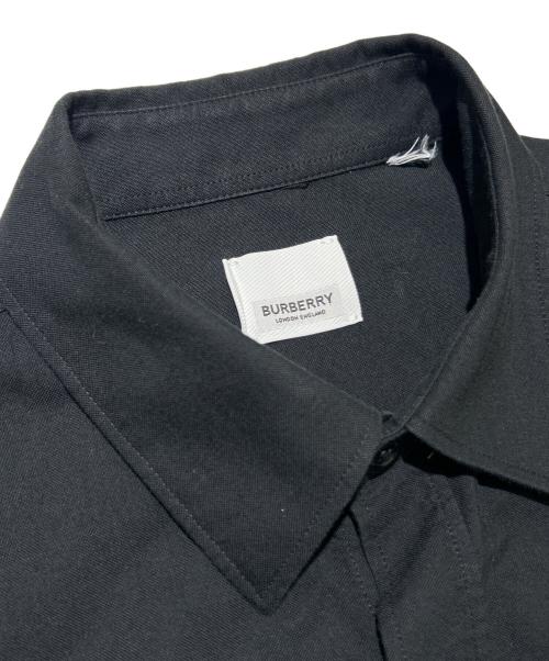 BURBERRY（バーバリー）BURBERRY (バーバリー) Horseferry Print Shirt ホースフェリー フロントロゴプリントシャツ/8029347  ブラック サイズ:不明の古着・服飾アイテム