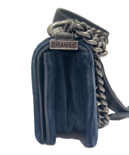 CHANEL（シャネル）CHANEL (シャネル) Mini Boy Chanel Chain Shoulder Bag/ミニボーイシャネルチェーンショルダーバッグ ブルー サイズ:ミニの古着・服飾アイテム