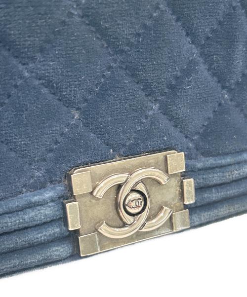 CHANEL（シャネル）CHANEL (シャネル) Mini Boy Chanel Chain Shoulder Bag/ミニボーイシャネルチェーンショルダーバッグ ブルー サイズ:ミニの古着・服飾アイテム