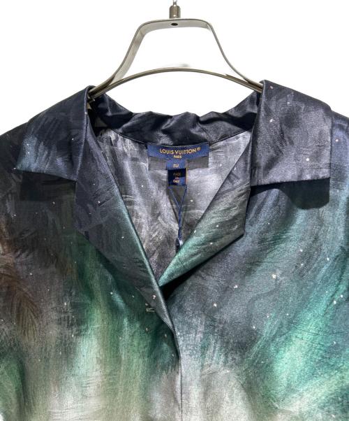 LOUIS VUITTON（ルイ ヴィトン）LOUIS VUITTON Mountaineering Photo Print Open Collar Silk Shirt マウンテニアリング フォトプリント オープンカラー シルクシャツ マルチカラー サイズ:TU 未使用品の古着・服飾アイテム