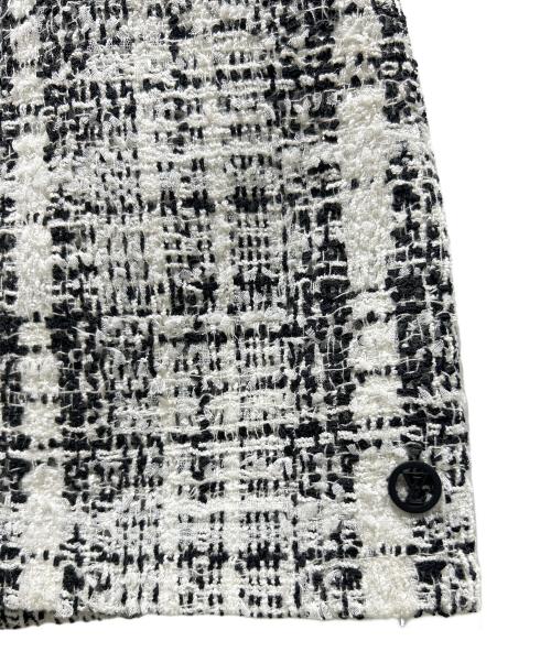 LOUIS VUITTON（ルイ ヴィトン）LOUIS VUITTON (ルイ ヴィトン) Tweed Skirt/ツイードスカート/RW251WB UIQ FSJU11 ホワイト×ブラック サイズ:34の古着・服飾アイテム