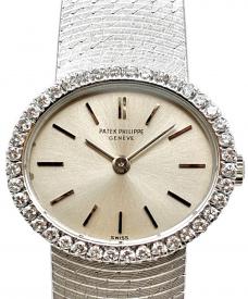 PATEK PHILIPPEパテックフィリップ）の古着「Oval Case Diamond Bezel Silver Sigma Dial オーバルケース ダイヤモンドベゼル シルバーシグマダイヤル Ref:3350/1 シルバー文字盤 」