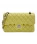CHANEL（シャネル）の古着「マトラッセ23 ダブルフラップショルダーバッグ」｜イエロー
