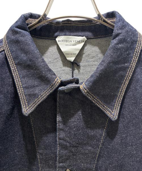 BOTTEGA VENETA（ボッテガベネタ）BOTTEGA VENETA (ボッテガベネタ) Washed Long Denim Jacket/ウォッシュドロングデニムジャケット/618544 VF4O0 インディゴ サイズ:46の古着・服飾アイテム