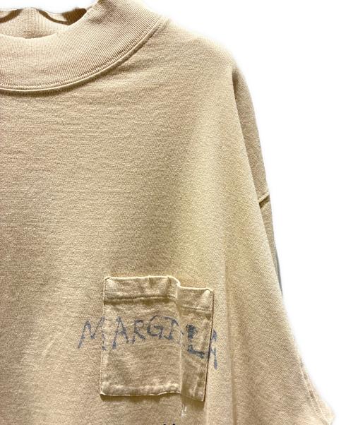 Maison Margiela（メゾンマルジェラ）Maison Margiela (メゾンマルジェラ) グラフィティロゴTシャツ/S50GC0714S24567 ベージュ サイズ:Lの古着・服飾アイテム